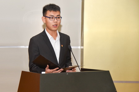 动科1605班李欣宇同学代表受到奖励资助的学生发言
