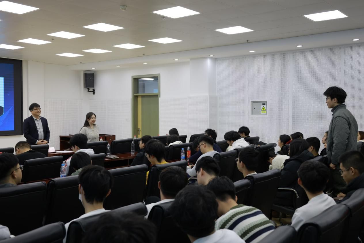 ebb10f7e41256ade997fa3b110f6f26